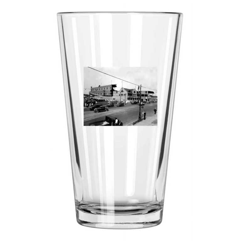1935 Detroit Tigers Navin Briggs Field Photo Baseball Pint Beer Drinking Glass