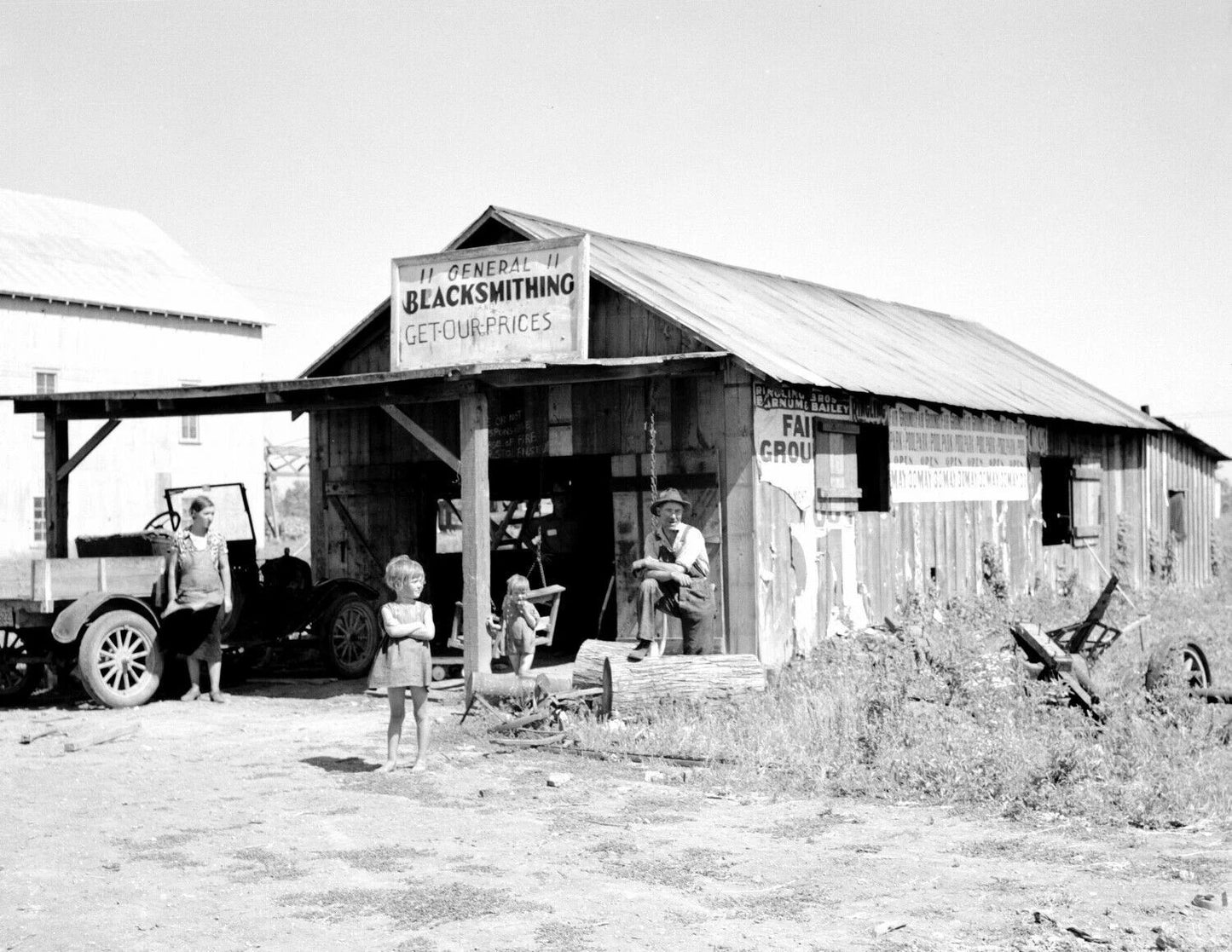 1936 Blacksmith Shop West Memphis Ar Vintage Keychain Picture Reprint