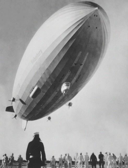 1936 German Airship Hindenburg Glossy Keychain Print