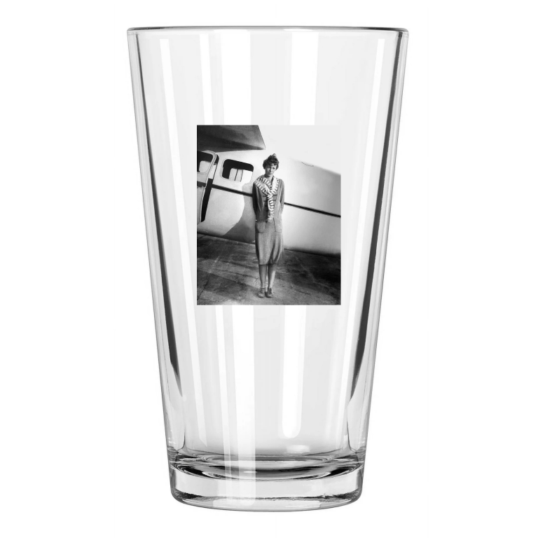 1937 Woman Aviator Amelia Earhart Lockheed Vega Plane Pint Beer Drinking Glass