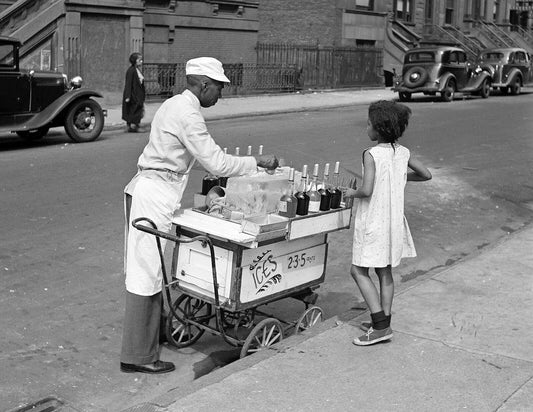 1938 African American Man Selling Ices New York Old Magnet Reprint
