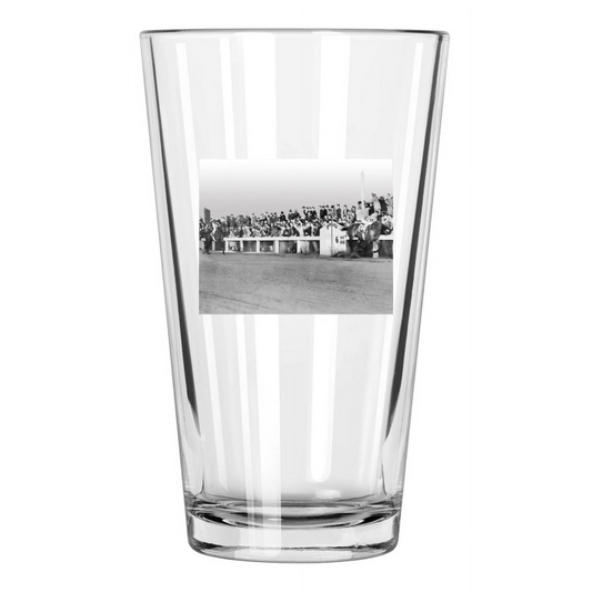 1938 Champion Racehorses Seabiscuit Vs War Admiral Pint Beer Drinking Glass