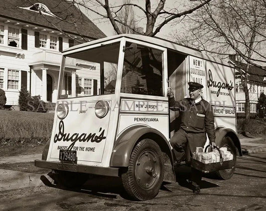 1938 Dugans Bakery Truck Delivery Man Vintage Retro Picture Photo