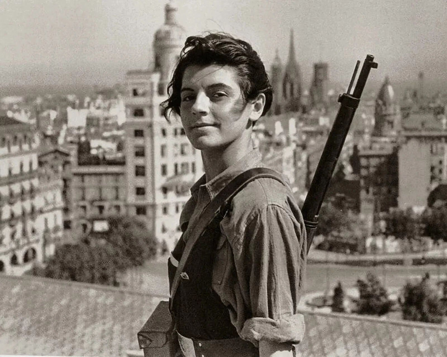 1938 Female Republican Soldier Barcelona Spanish Civil War Picture Magnet