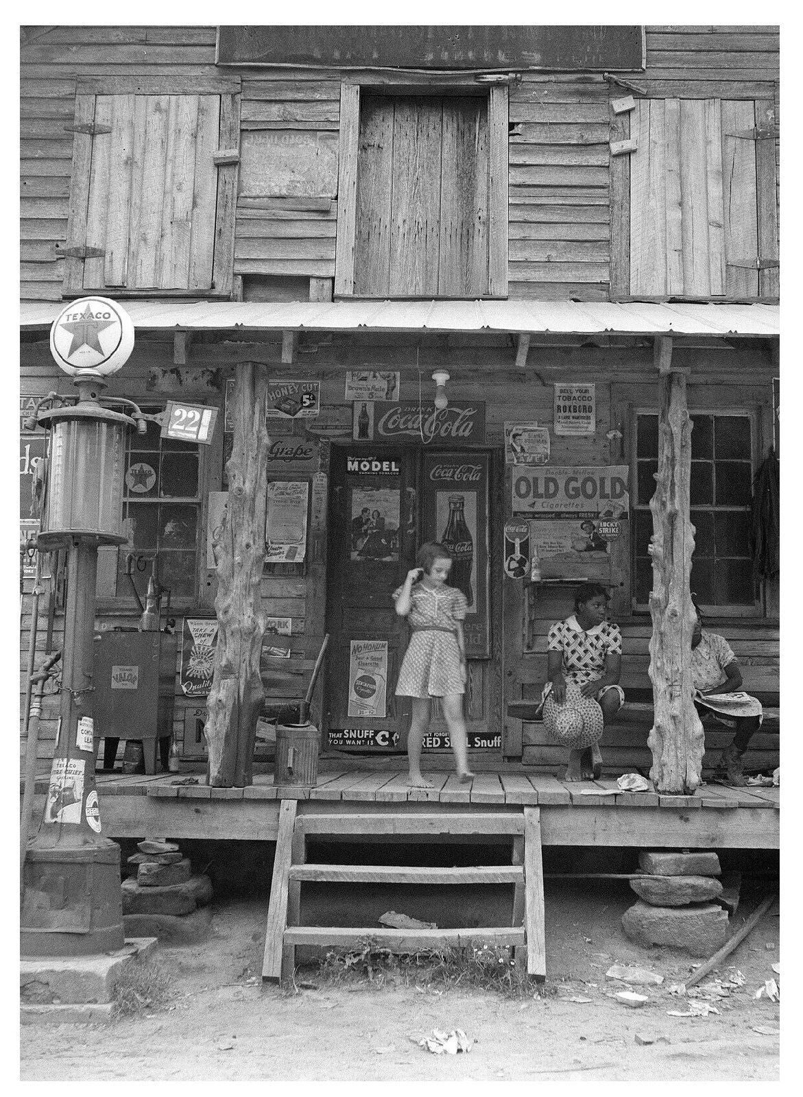1939 Gas Station & Country Store North Carolina Retro Magnet Magnet