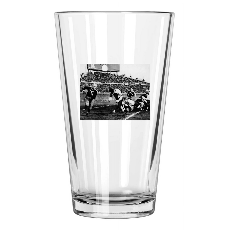 1939 Green Bay Packers Clarke Hinkle Photo Nfl Football Pint Beer Drinking Glass