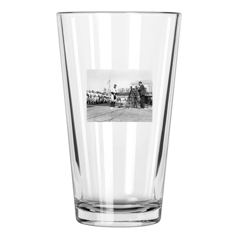 1939 New York Yankees Lou Gehrig Retired From Baseball 2 Pint Beer Glass