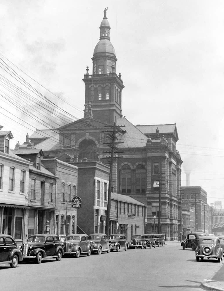 1940 Courthouse Dubuque Iowa Old Vintage Photo Reprint 300 Piece Jigsaw Puzzle