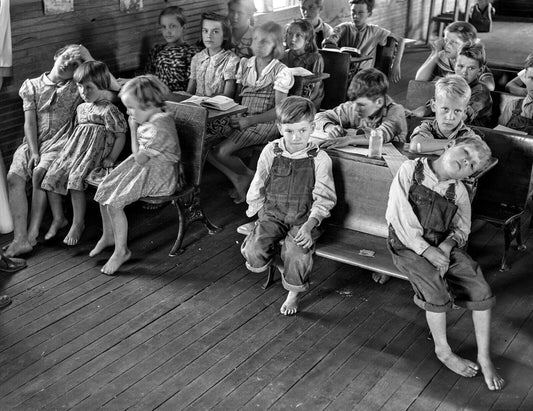1940 Depression Era School Room With Barefoot Students Keychain Keychain