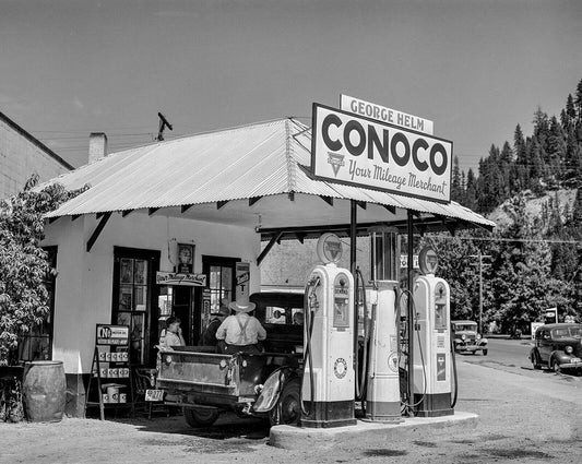 1941 Conoco Gas Station Orofino Idaho Classic Car Retro Picture Photo