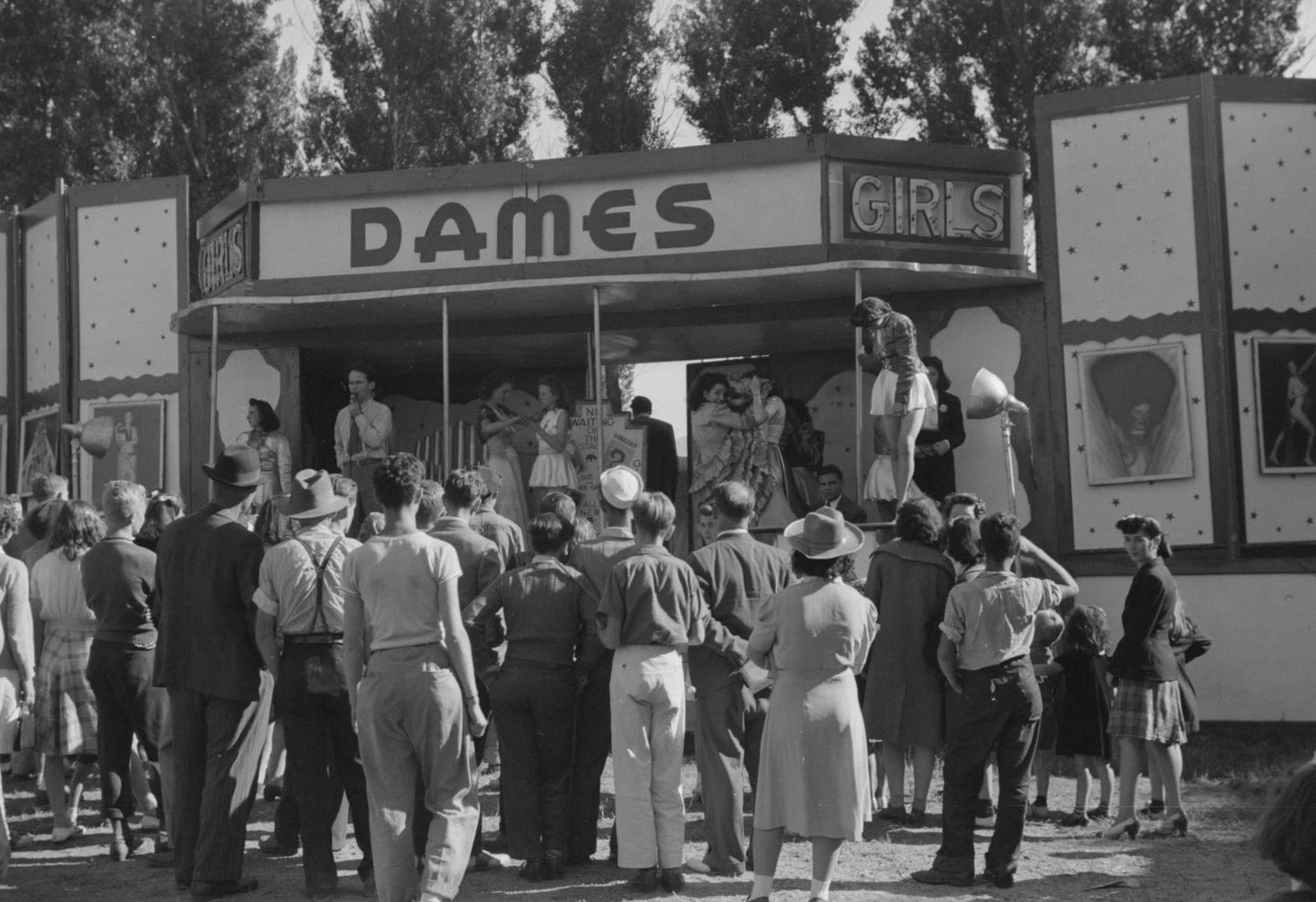 1941 Girlie Show Dames At Rutland County Fair Vermont Old Vintage Photo 8 X 10