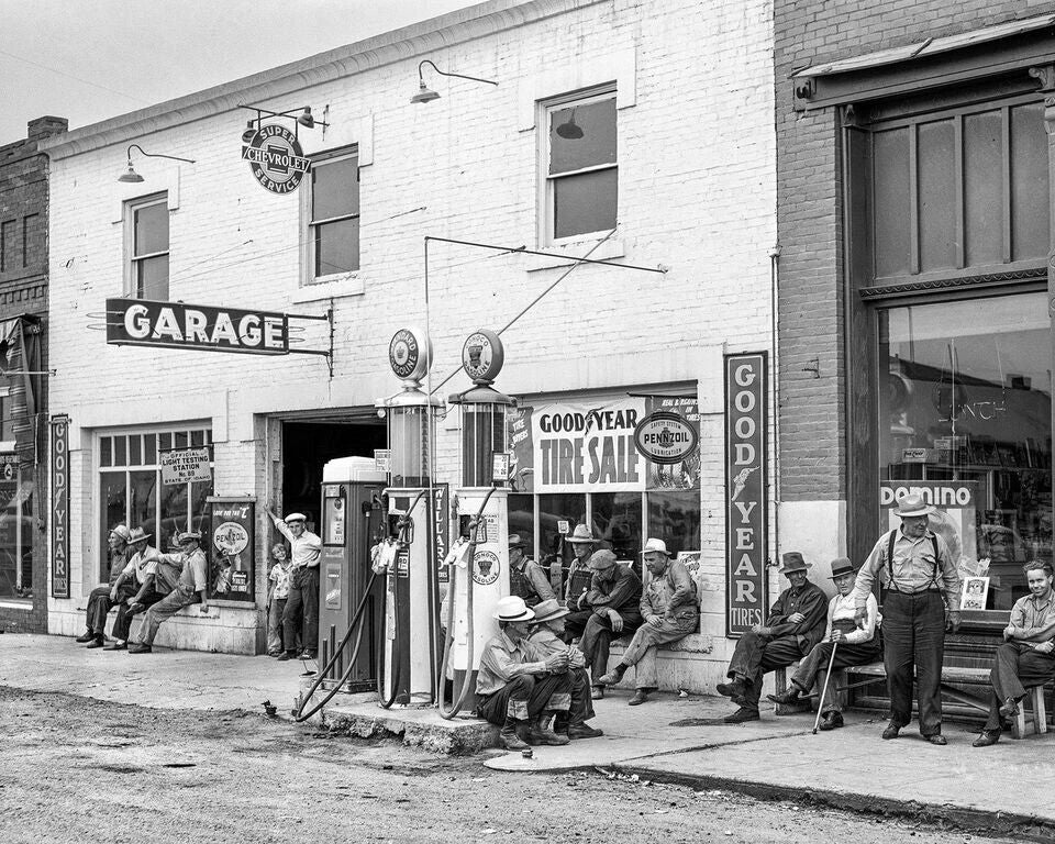 1941 Idaho Car Repair Garage Goodyear Tire & Gas Station Picture Magnet