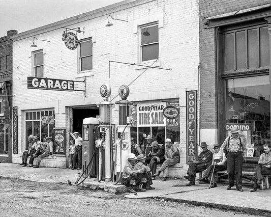 1941 Idaho Car Repair Garage Goodyear Tire & Gas Station Picture Magnet