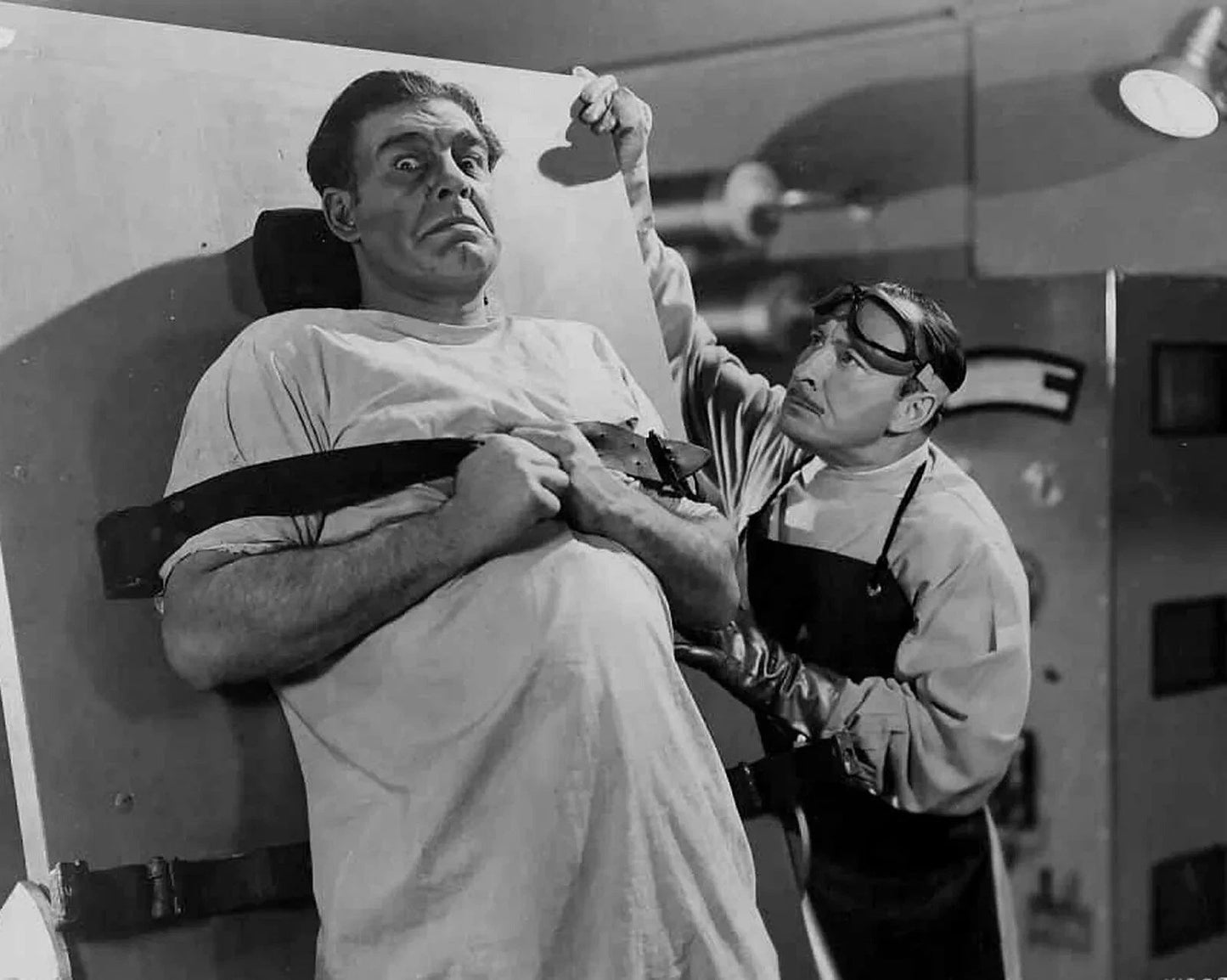 1941 Lon Chaney In Man Made Monster Classic Horror Movie Picture Keychain