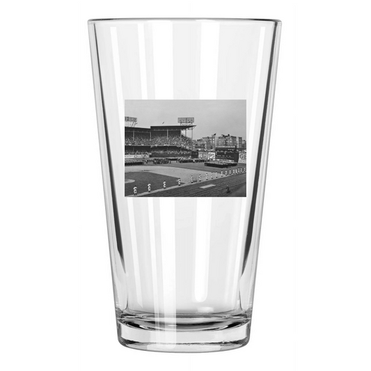 1942 Brooklyn Dodgers Ebbets Field Photo War Bond Rally Pint Beer Drinking Glass