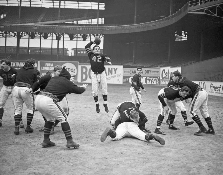 1942 Chicago Bears Sid Luckman Glossy Magnet Football Print Vintage Hof 65