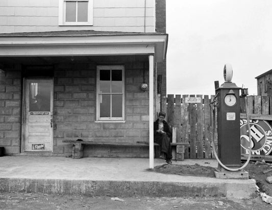 1942 Gas Station Mount Carmel Pennsylvania Old Magnet Picture Reprint