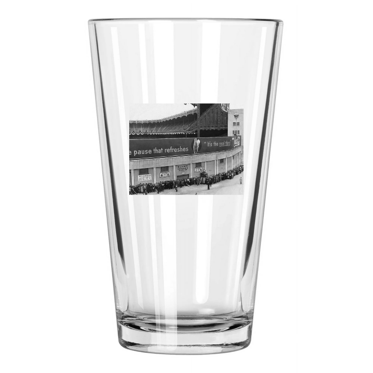 1943 Old Yankees Stadium Before The World Series Photo Pint Beer Drinking Glass
