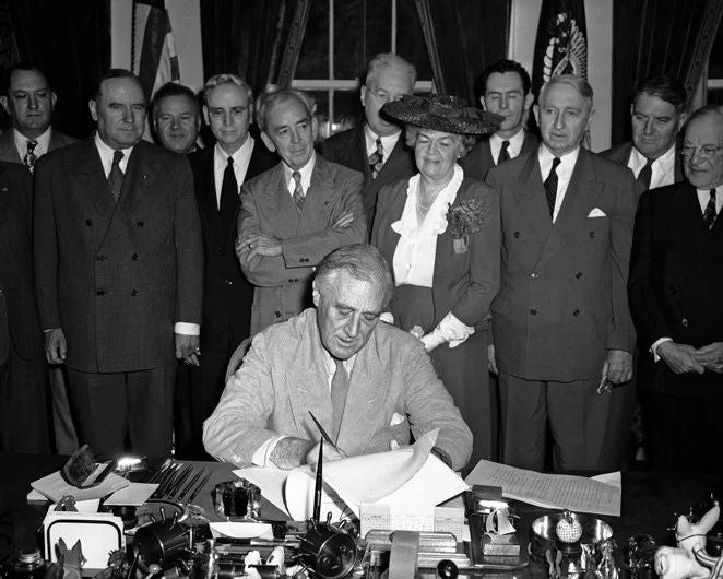 1944 President Franklin D Roosevelt Fdr Signs Gi Bill Glossy Magnet Magnet