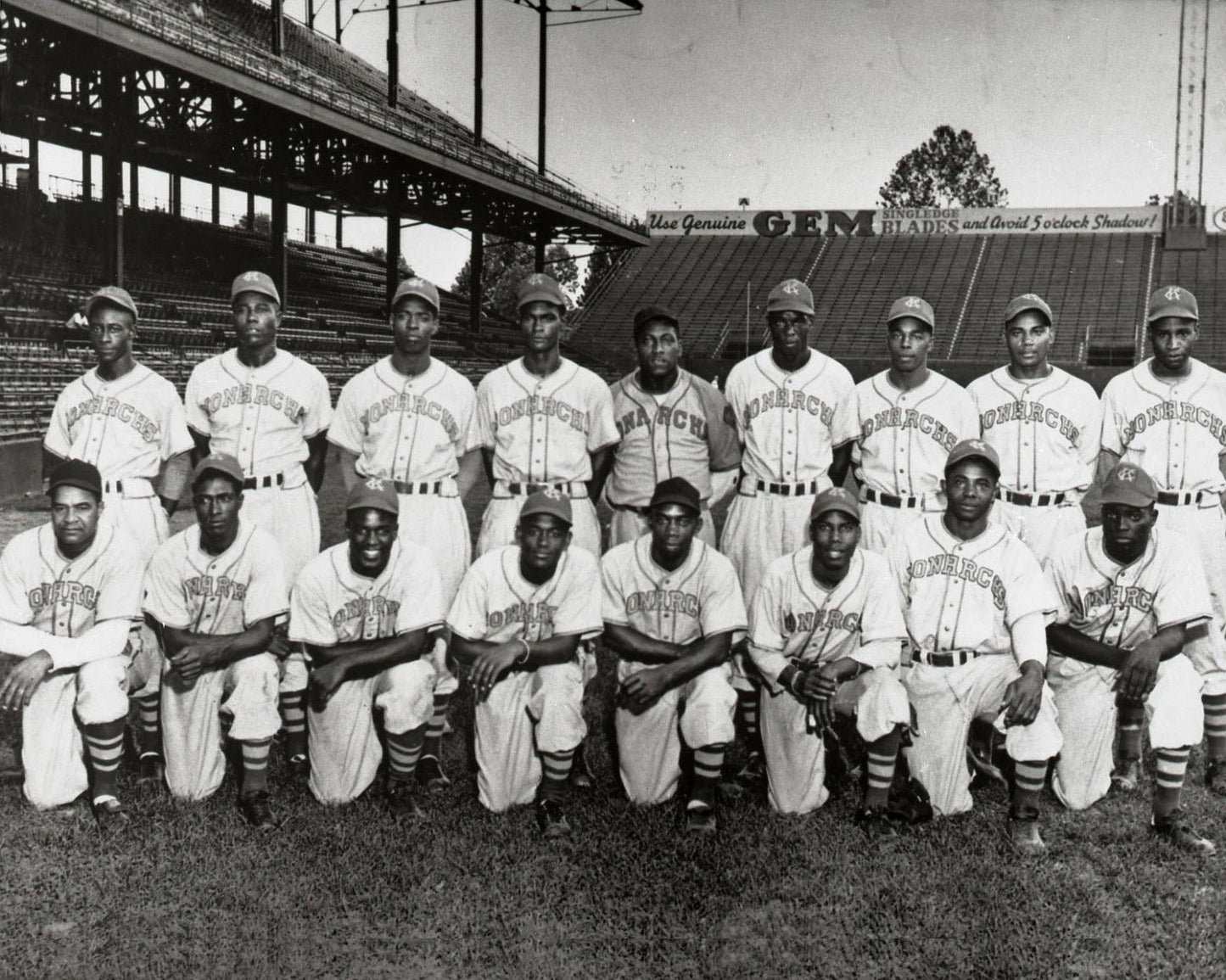 1945 Kansas City Monarchs Kc Team Photo Baseball Picture Negro League