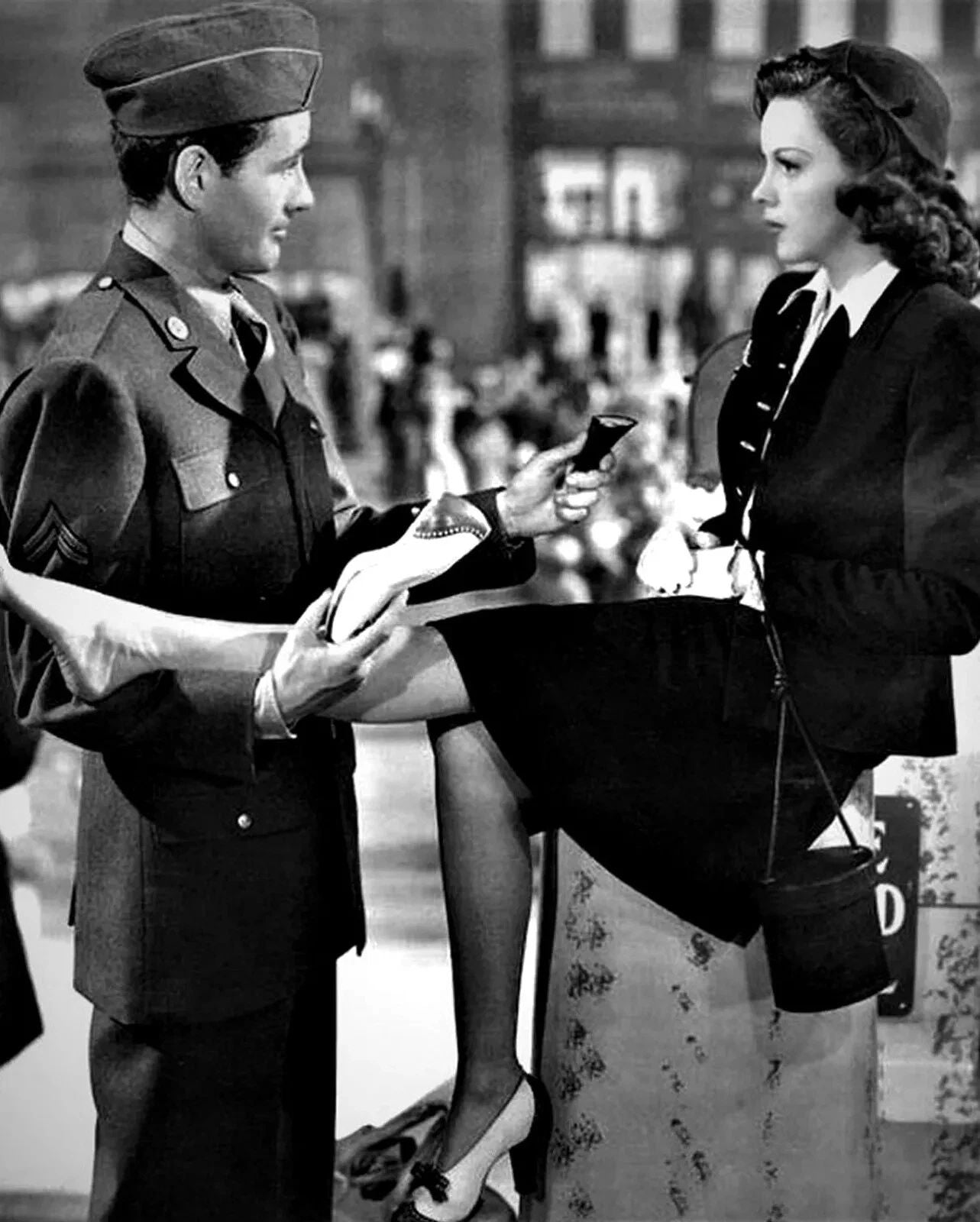 1945 Robert Walker & Judy Garland In The Clock Classic Film Picture Magnet