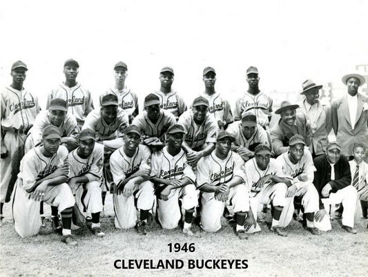 1946 Cleveland Buckeyes Team Photo Baseball Picture Negro League