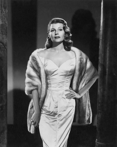 1946 Famous Actress Rita Hayworth Glossy Keychain Hollywood Celebrity Print