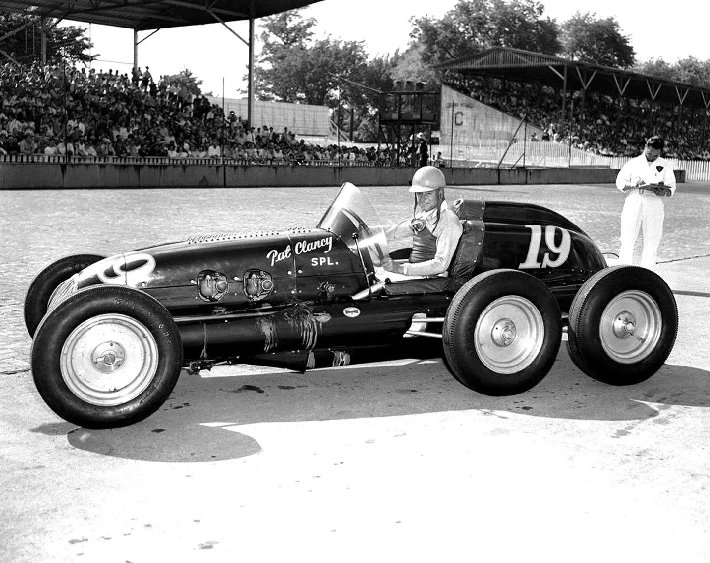 1948 First Six Wheeled Indy Race Car Classic Vintage Retro Picture Keychain