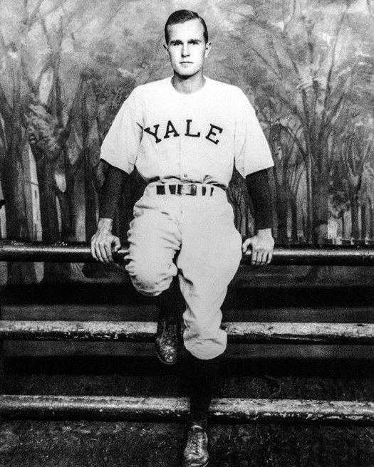 1948 Yale George H W Bush Glossy Keychain Ncaa College Keychain Portrait