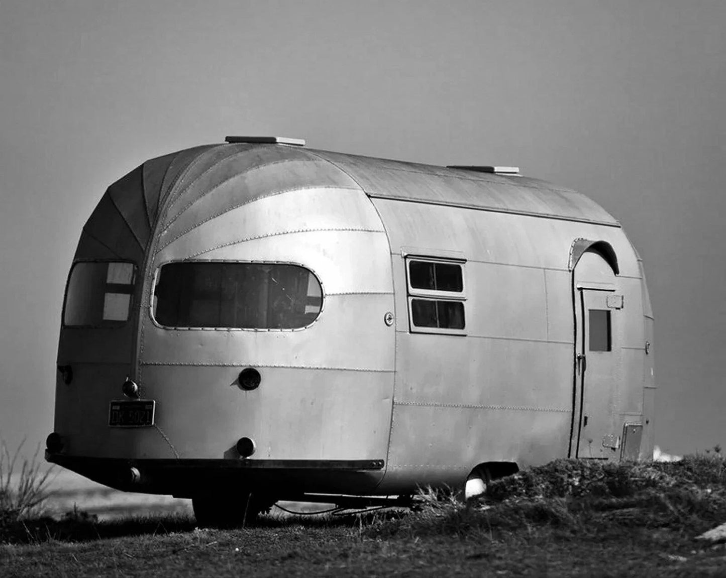 1950S Vintage Airstream Trailer Classic Mobile Home Camping Picture Magnet
