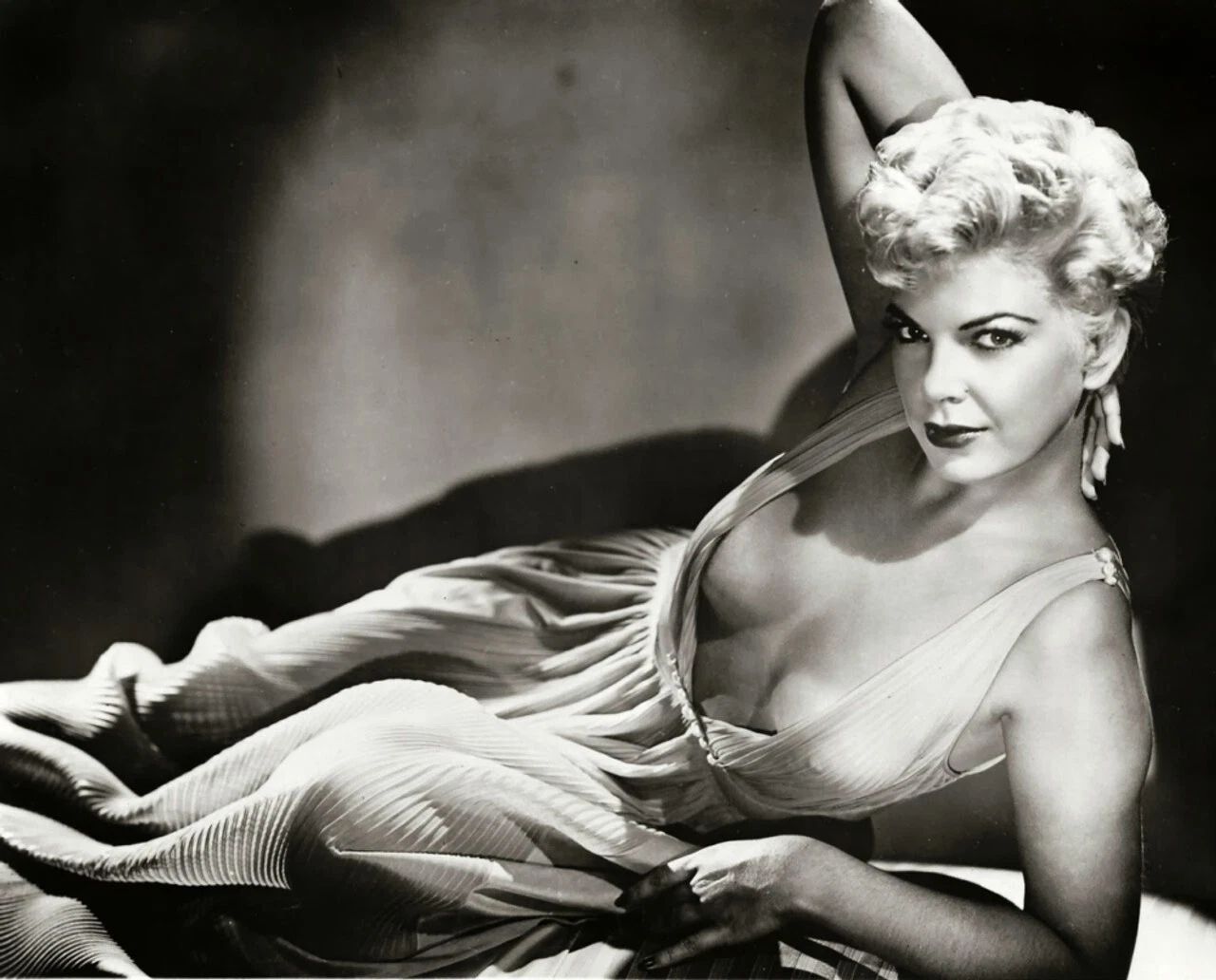 1950S And 60S Actress Barbara Nichols Publicity Picture Keychain Print