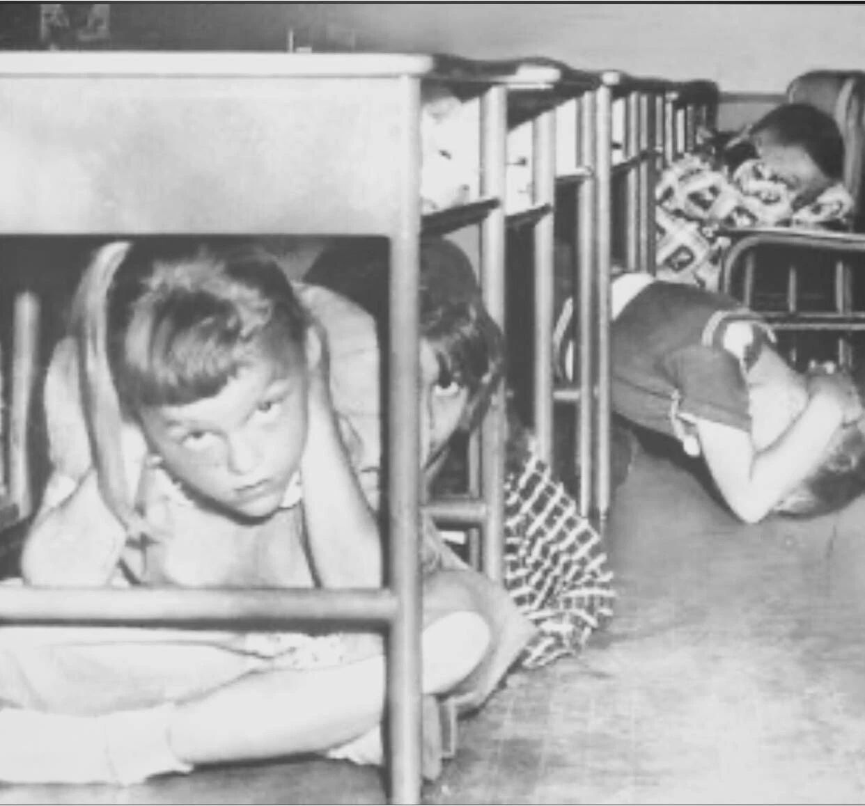1951 Duck & Cover For Bombings During Ussr And Usa Cold War Picture Magnet