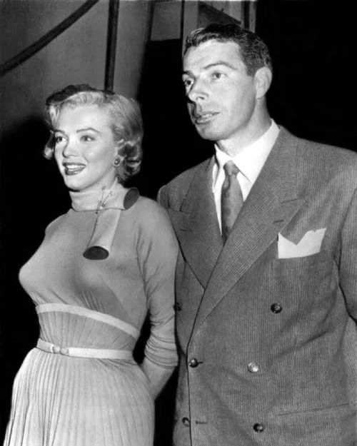 1952 Joe Dimaggio And Marilyn Monroe Glossy Magnet New York Yankees Print