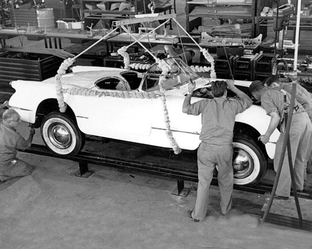 1954 Chevrolet Corvette Body & Chassis Classic Car Assembly Magnet Magnet