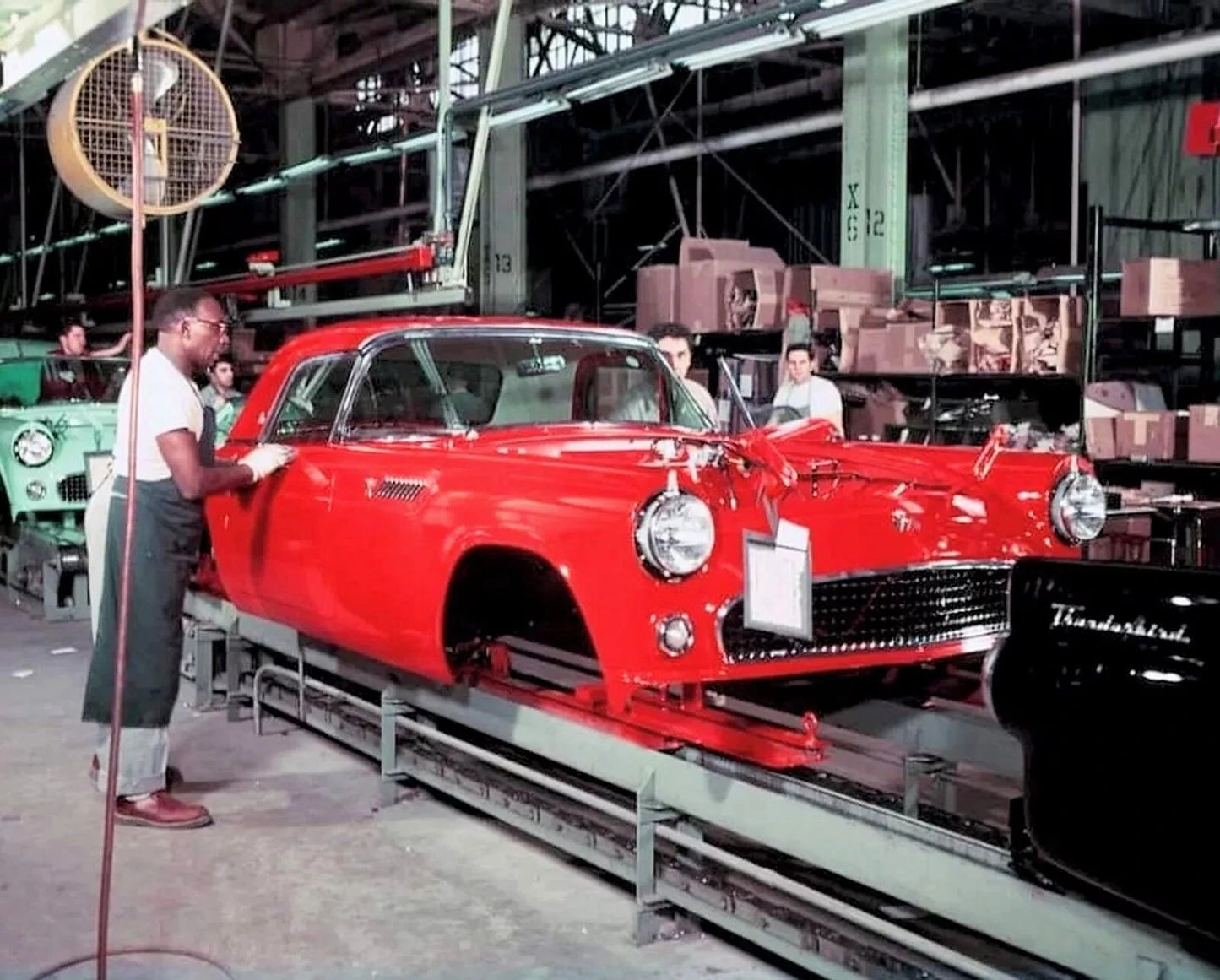 1955 Ford Thunderbird Retro Vintage Classic Car Assembly 300 Piece Jigsaw Puzzle