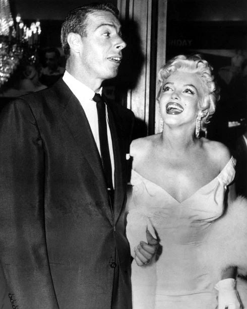 1955 Joe Dimaggio And Marilyn Monroe Glossy Magnet New York Yankees Print