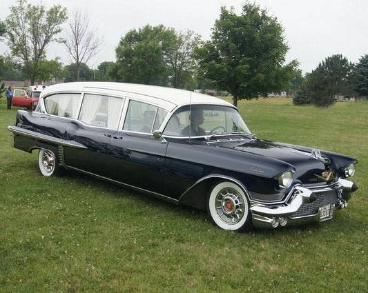 1957 Cadillac Superior Coach Hearse Classic Car Keychain Keychain