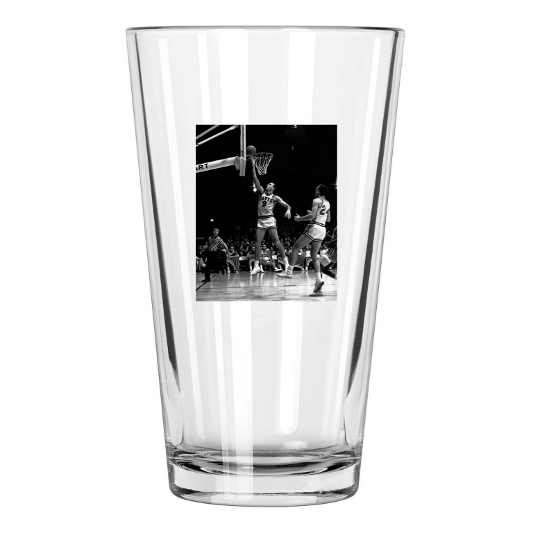 1957 St Louis Hawks Bob Pettit Photo Basketball Pint Beer Drinking Glass