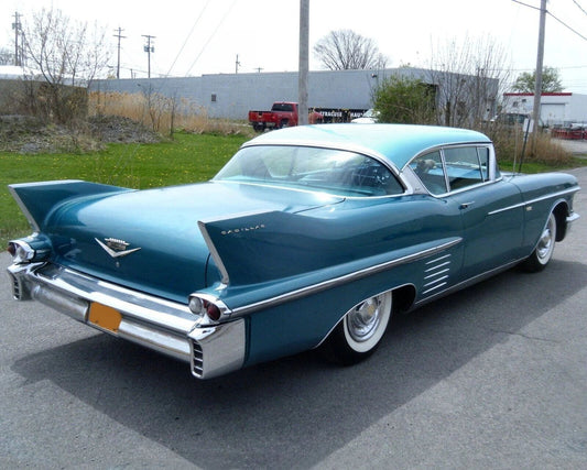1958 Cadillac Coupe Deville Retro Classic Car Magnet Magnet