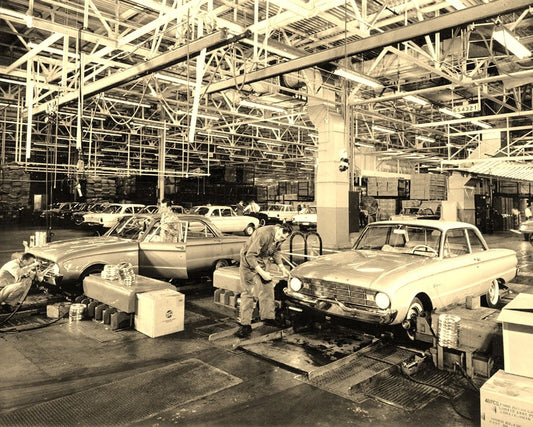 1959 Ford Falcon Factory Assembly Classic Car Retro 300 Piece Jigsaw Puzzle