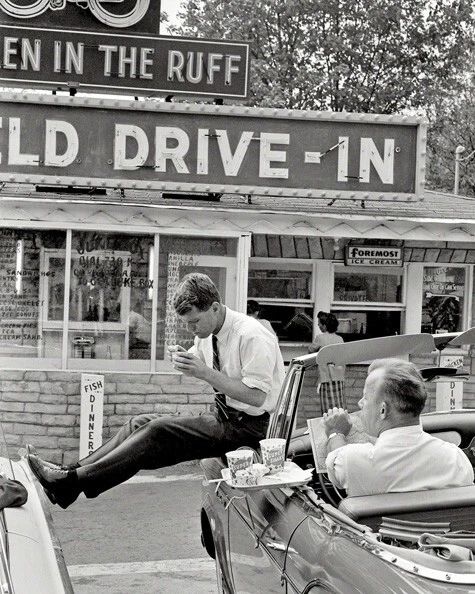 1960 Robert Kennedy Glossy Magnet Rfk On Lunch Break Print West Virginia