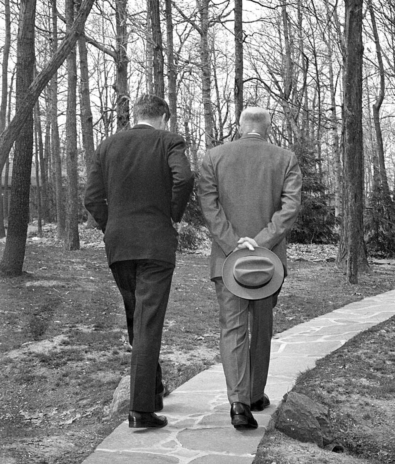 1960 Us Presidents Kennedy & Eisenhower At Camp David Classic Picture Photo