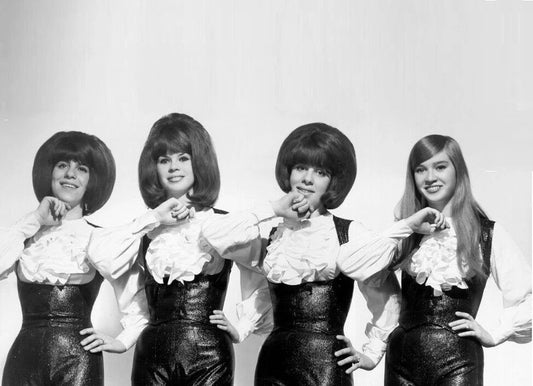 1960S Girl Group The Sangri Las Picture Keychain Keychain Print