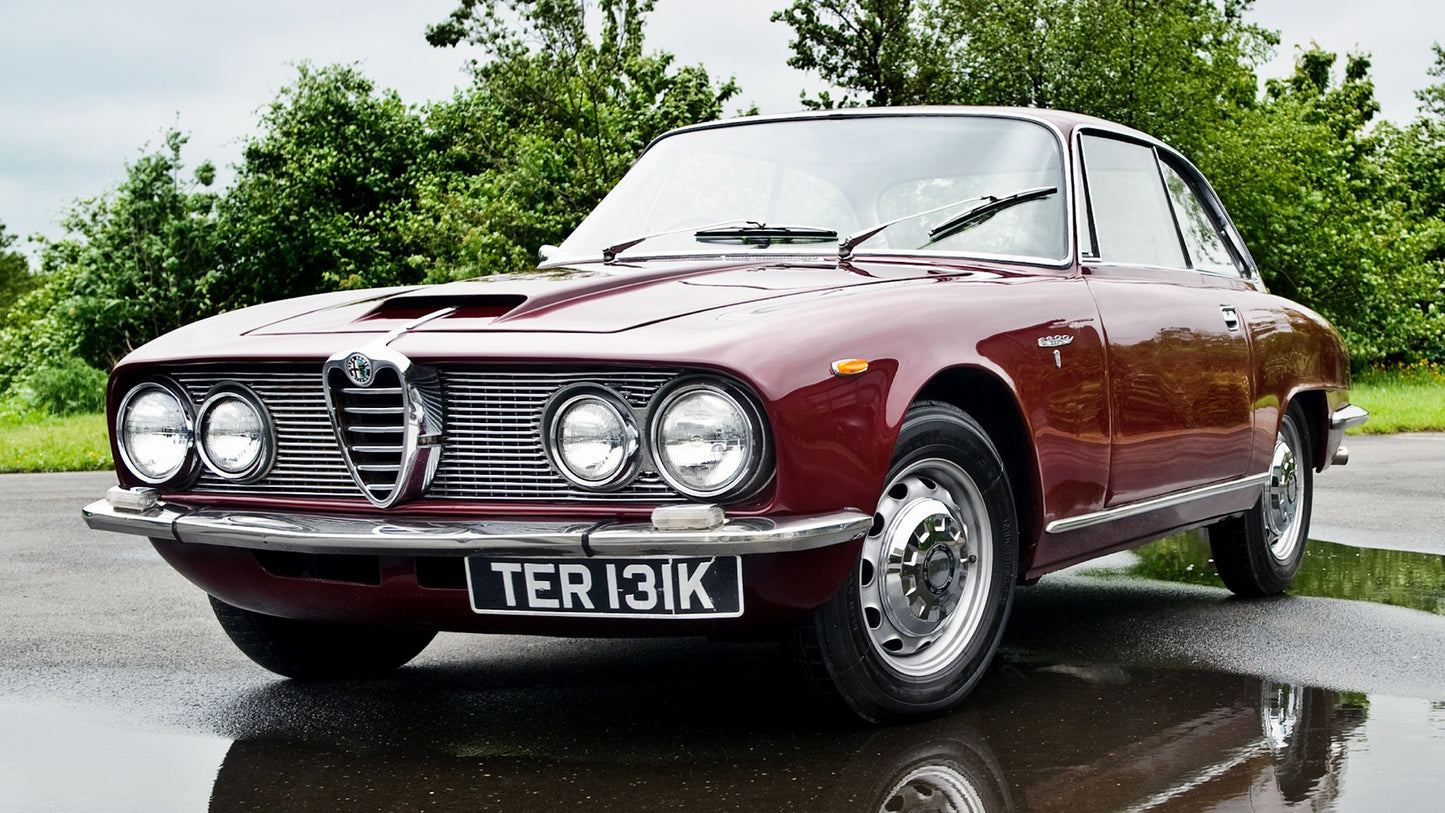 Alfa Romeo Sprint Uk Hd Art Keychain
