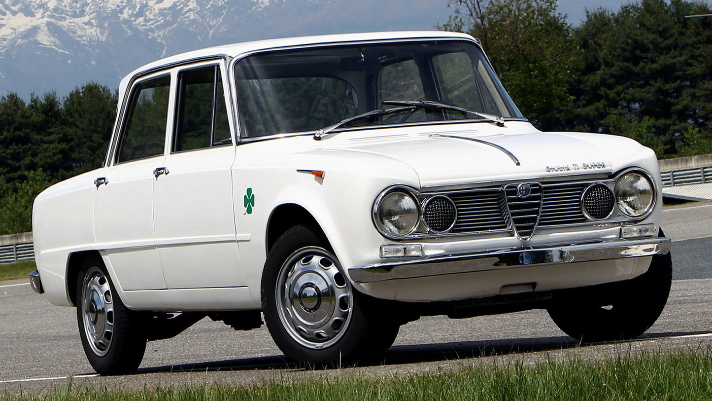 Alfa Romeo Giulia Ti Super Hd Art Keychain