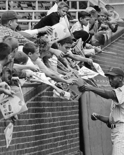 1963 Chicago Cubs Ernie Banks Glossy Magnet Baseball Print Autograph Magnet