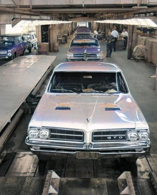 1964 Pontiac Gto Assembly Classic Car Colorized Picture Keychain