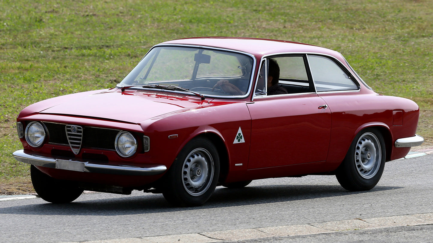 Alfa Romeo Giulia Sprint Gta Hd Art Keychain