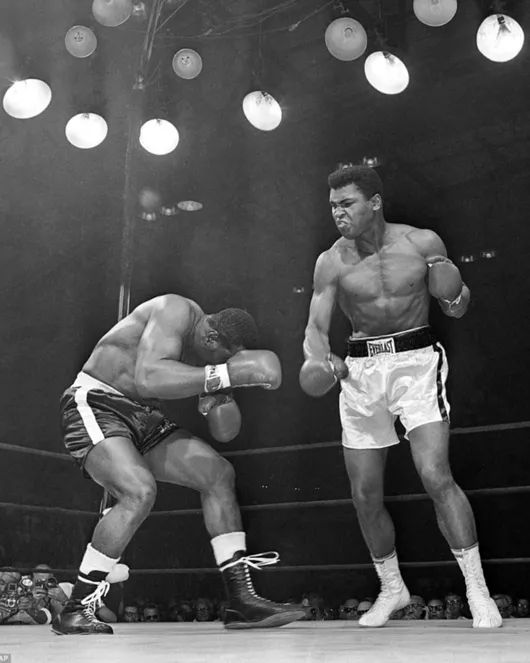1965 Title Fight Muhammad Ali Vs Sonny Liston Glossy Boxing Keychain Print