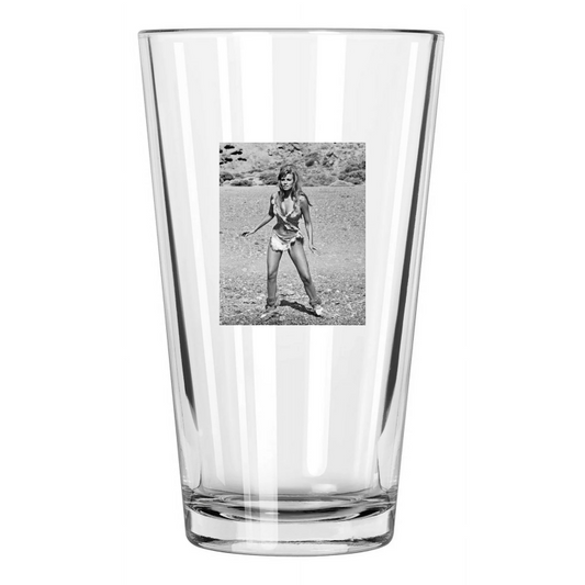 1966 American Actress Raquel Welch Model One Million Years Bc 1 Pint Beer Glass